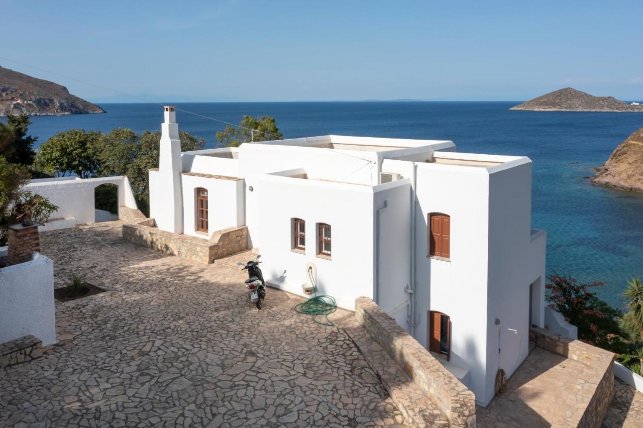 Ivi Beach Front Villa, Leros Vromolithos Extérieur photo